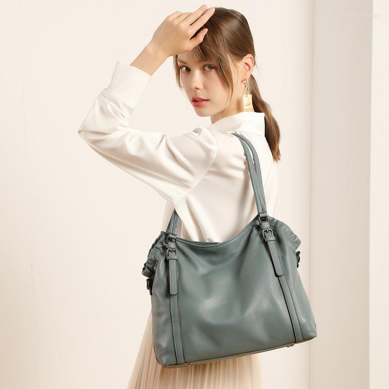 

Evening Bags High Quality First Layer Cowhide Women's Bag 2023 Simple Large Capacity Handbag Soft Leather Single Shoulder, Black