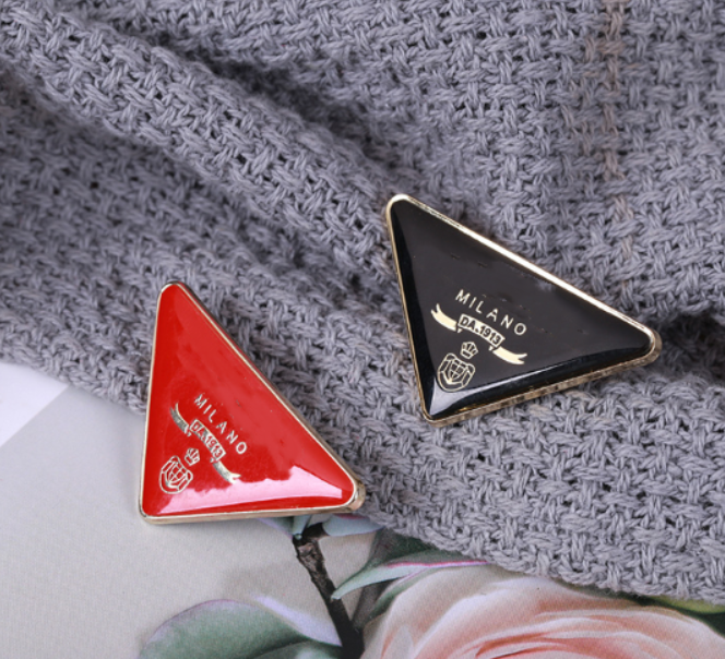 

European and American Inverted Triangle Brooch Korean Style New Designer Metal Trendy Jewelry Suit Shirt Pin Accessories
