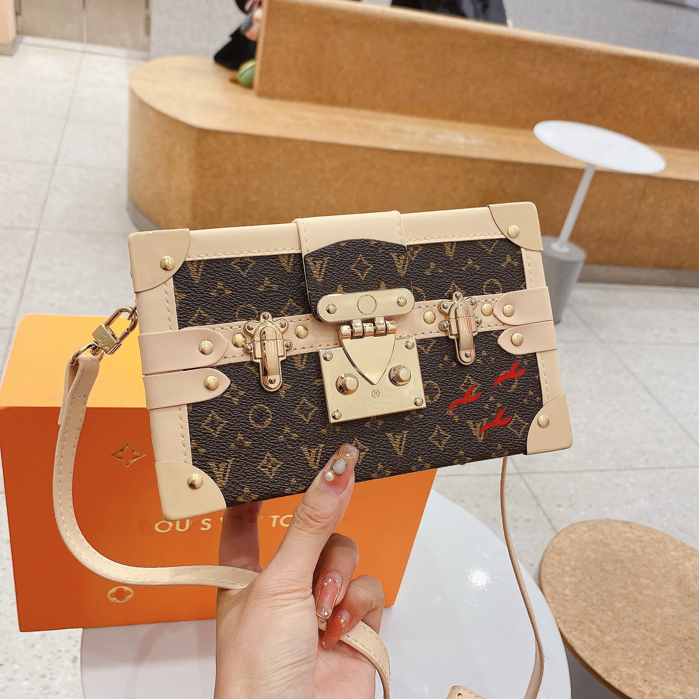 

Hoti Sale Fashion Womens Shoulder Bags Messenger Bagi Shoulders Women Handbag Baga Fashions Cross body Bag White Makeup bag Lvs ON THE GO