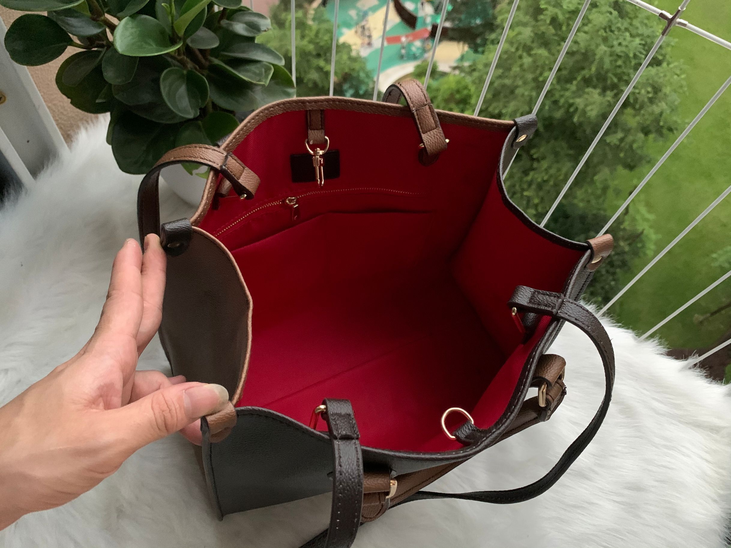 

Designers Totes Onthego Handbag Shoulder Clutch Bags On The Go Crossbody Shopping Bag Purses Letters Flowers Floral One Handle Wallet qianoijop, 2 13.8*106.*5.5inch