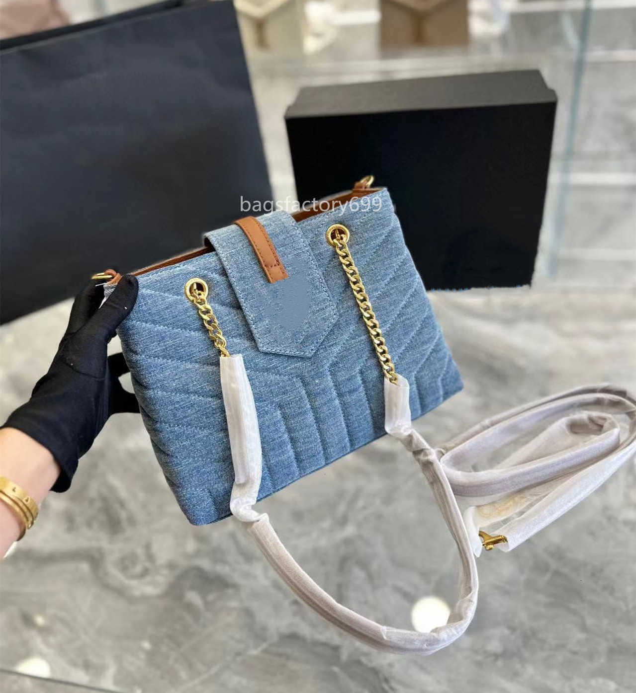 

CC Bag Wallets French Designer Puffer Blue Washed Denim Totes Bags Leather Aged Quilted Metal Hardware Shopping Messenger Bucket Bag Women O, Box