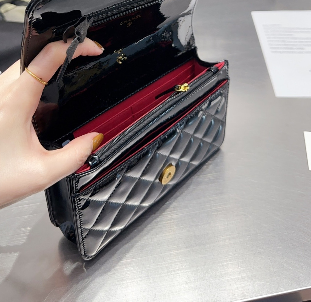 

Chan bags OOTD Lady's new fashion dinner bag brand CC letter logo diagonal shoulder bags top-grade Metal buckle bag handbag tote bags Christmas birthday Day gift, Gift tshirt