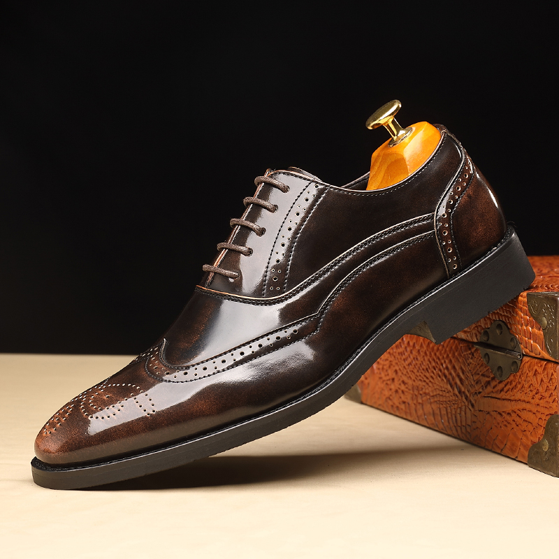 

New 2023 Men Black colors Bronze shoes Casual Patent Leather Brogue Shoes Moccasins Wedding Dress Formal Flats Footwear Zapatos Hombre, A1