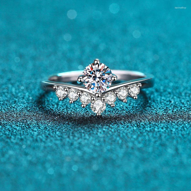 

Cluster Rings Passed Diamond Test Perfect Cut V Shape 0.5ct Moissanite Crown Princess S925 Sterling Silver Women Fashion Proposal Luxury