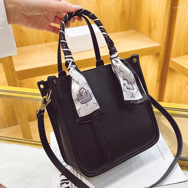 

Evening Bags Designer Pu Leather Women Handbags Messenger High Quality Ladies Small Shoulder Bucket Bag Casual Crossbody For, Beige