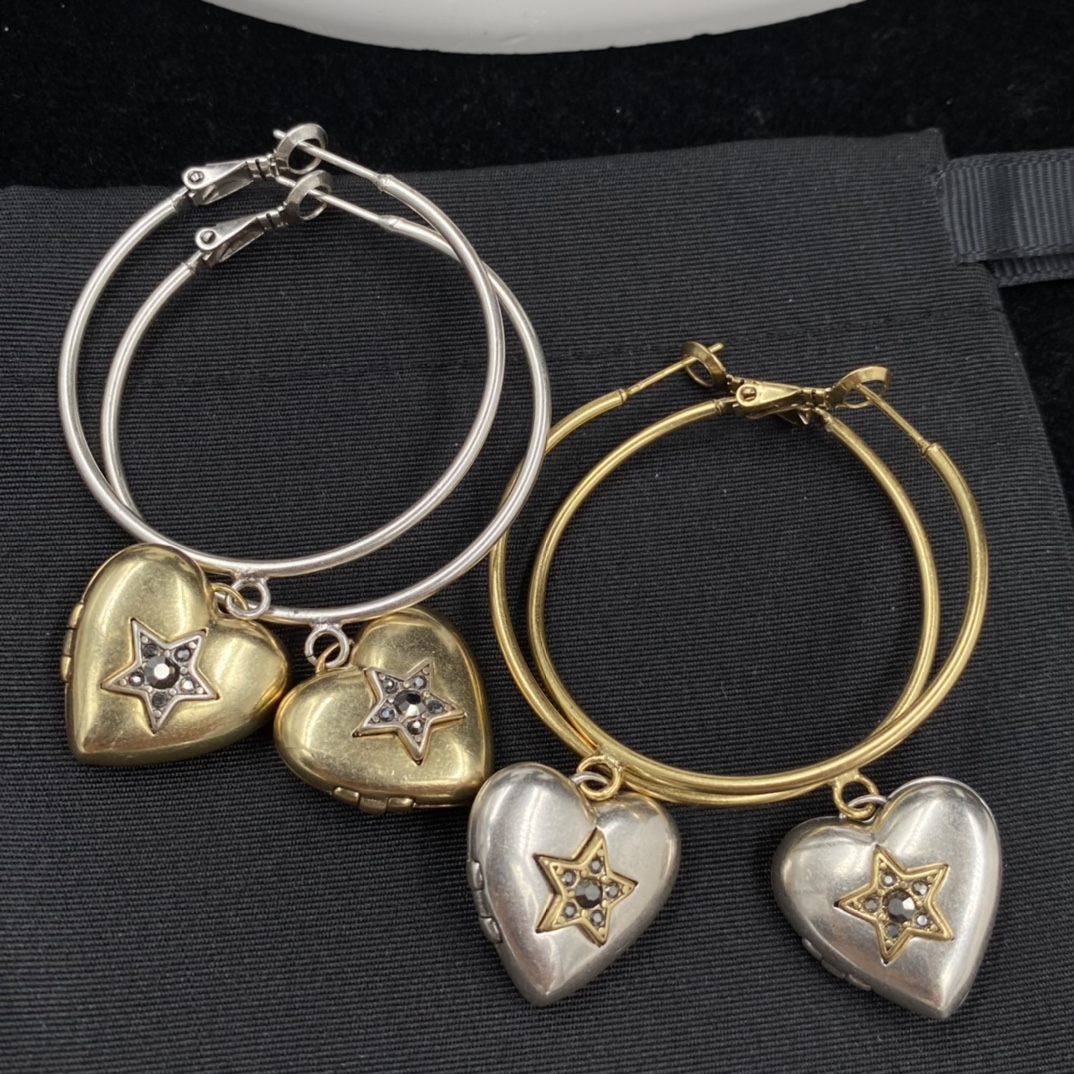 

Hoop Open love Earring Skeleton Skull Heart-shaped carving stars Hoops Earrings Women Hiphop Rock Punk Jewelry Designer ME3 --02