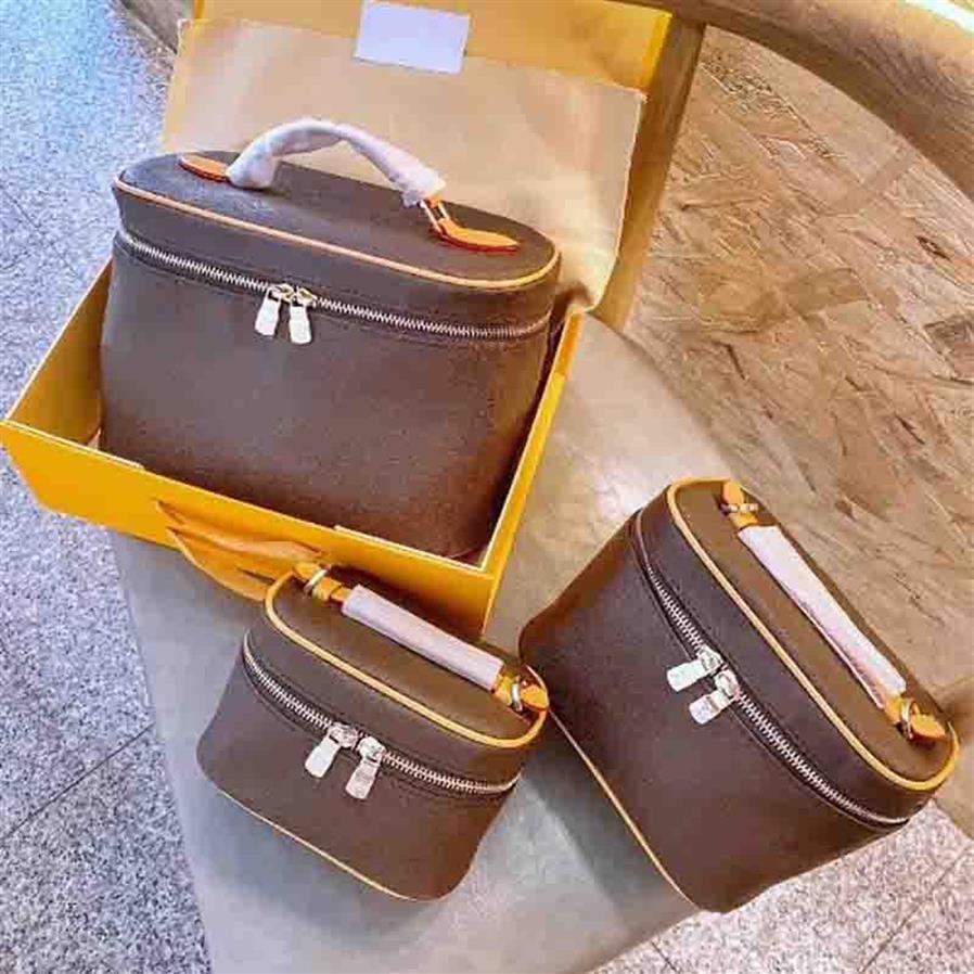 

Lady Cosmetic Bags Fashion Makeup Bag Women Designers Handbag Travel Pouch Ladies Purses High Quality Organizador Toiletry Bag292j, 15cm