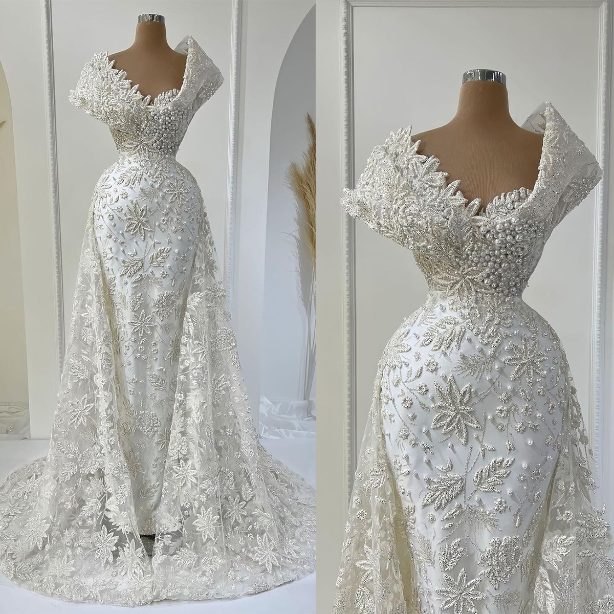 

Gorgeous Mermaid Wedding Dresses Pearls Beads Appliques Lace Bridal Gowns Custom Made V Neck Lace-Up Back Sweep Train Vestidos De Novia, Red