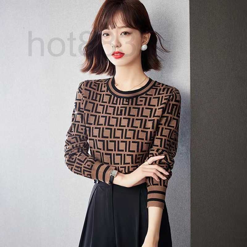 

Women' Sweaters designer Autumn New Fashion Versatile Temperament Round Neck Slim Classic Plaid Long Sleeve T-Shirt Top Women ED9V, Light brown