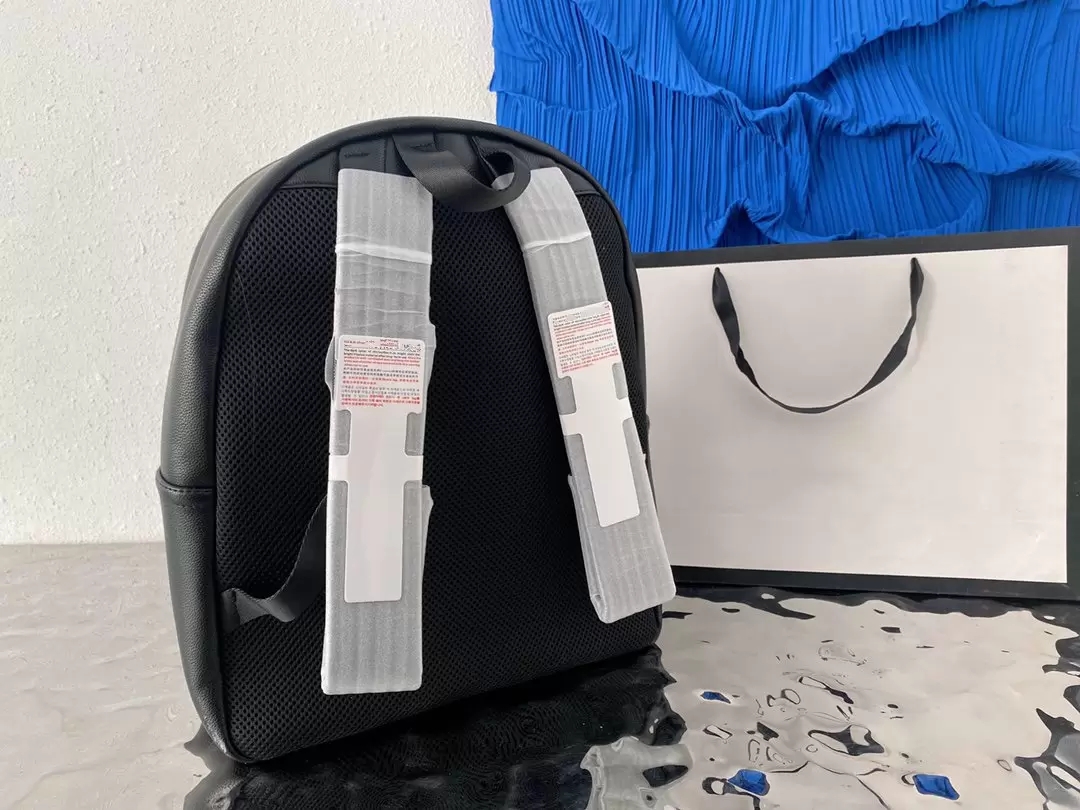 

Classic Backpack Designer Luxury Large Capacity Soft Material Comfortable Fashion Leisure Sports Travel Bag XB40059