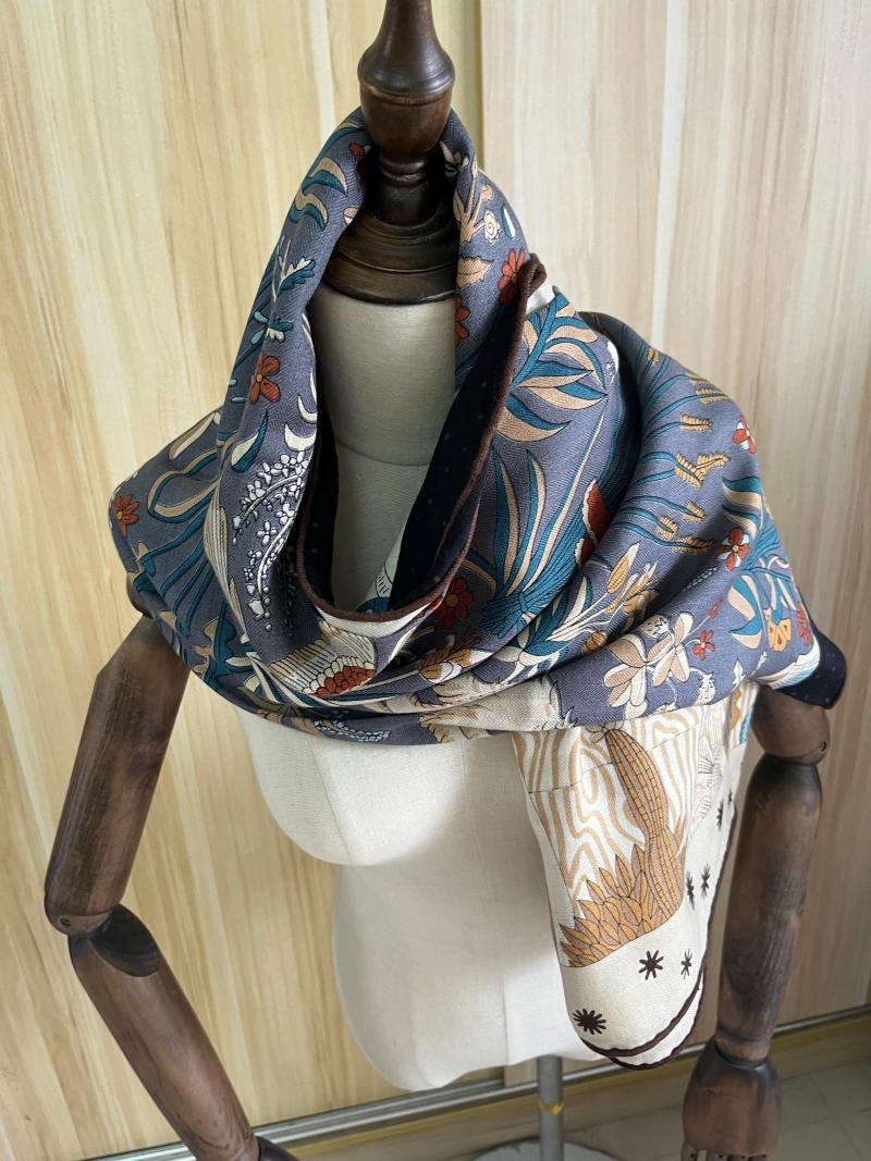 

Scarves 2022 Arrival Autumn Winter Soft Blue 140 Cm Animal Scarf 70% Cashmere 30% Silk Wrap For Women Lady Girl Gift