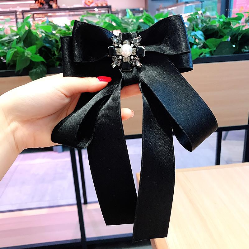 

Brooches Korean High-end Black Rhinestone Bow Brooch Jewelry Luxury Exaggerated Large Neckpin Bowtie Gifts For Women Accessories