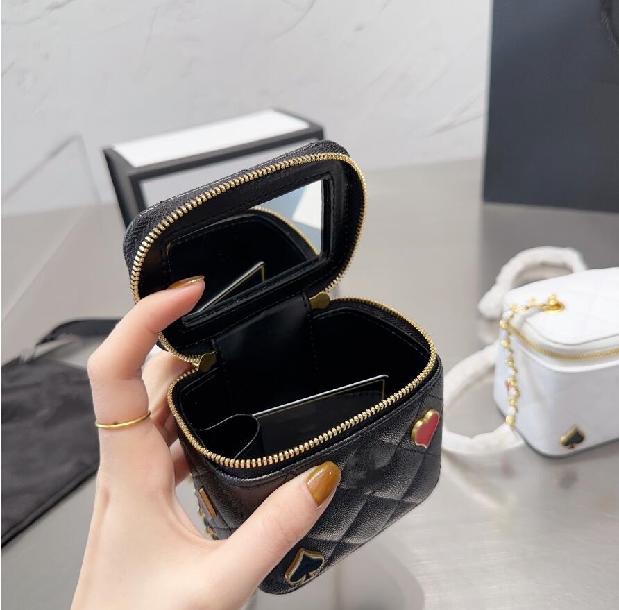 

Womens Mini Shoulder Makeup Bags Classic Rhombus Womens Chain Bag Handbag Zipper Leisure Wallet Simple Fashion Handbags Pure Color Cross Body, White