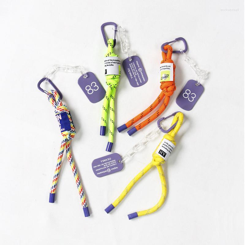 

Keychains Creative Hand-woven Keychain Personality Fluorescent Color Bag Pendant Acrylic Label Accessories Motorcycle Couple Gift