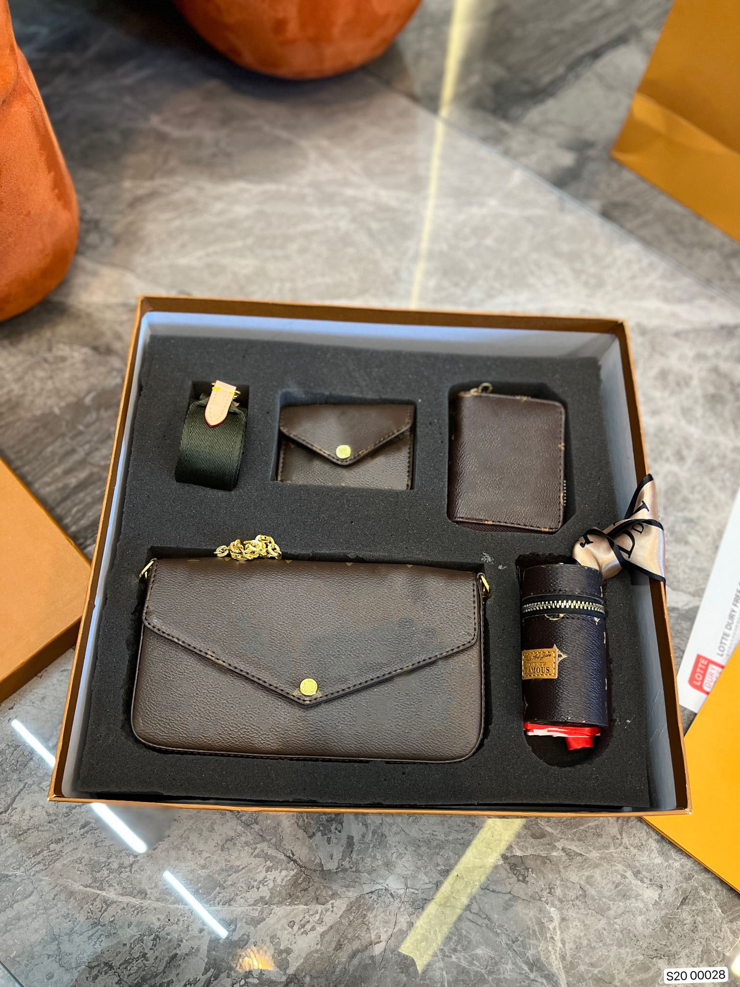 

4pcs deluxe gift box bag luxury designer bags genuine leather wallet shoulder bag handbag famous brown printing chain purse lipstick boxs crossbodybags for women, Brown flower