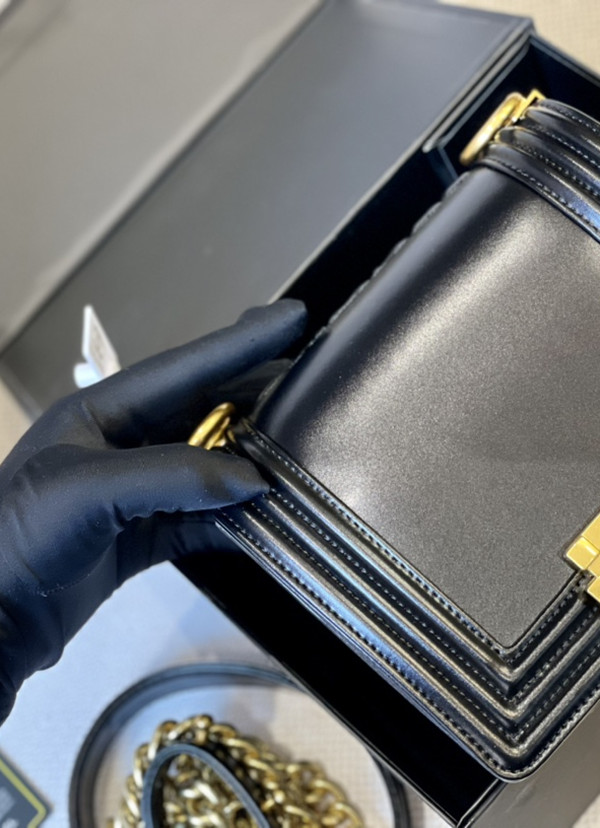 

Chan bags OOTD Lady's new fashion dinner bag brand mini logo diagonal shoulder bags top-grade Metal buckle designer bag handbag Christmas birthday Day gift, Gift tshirt