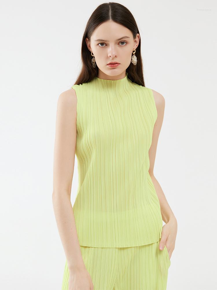 

Women's T Shirts YUDX Miyake Pleated Classic Lemon Yellow Sleeveless Top 2022 Summer Korean Fashion Turtleneck Casual Women Basic Slim, Black