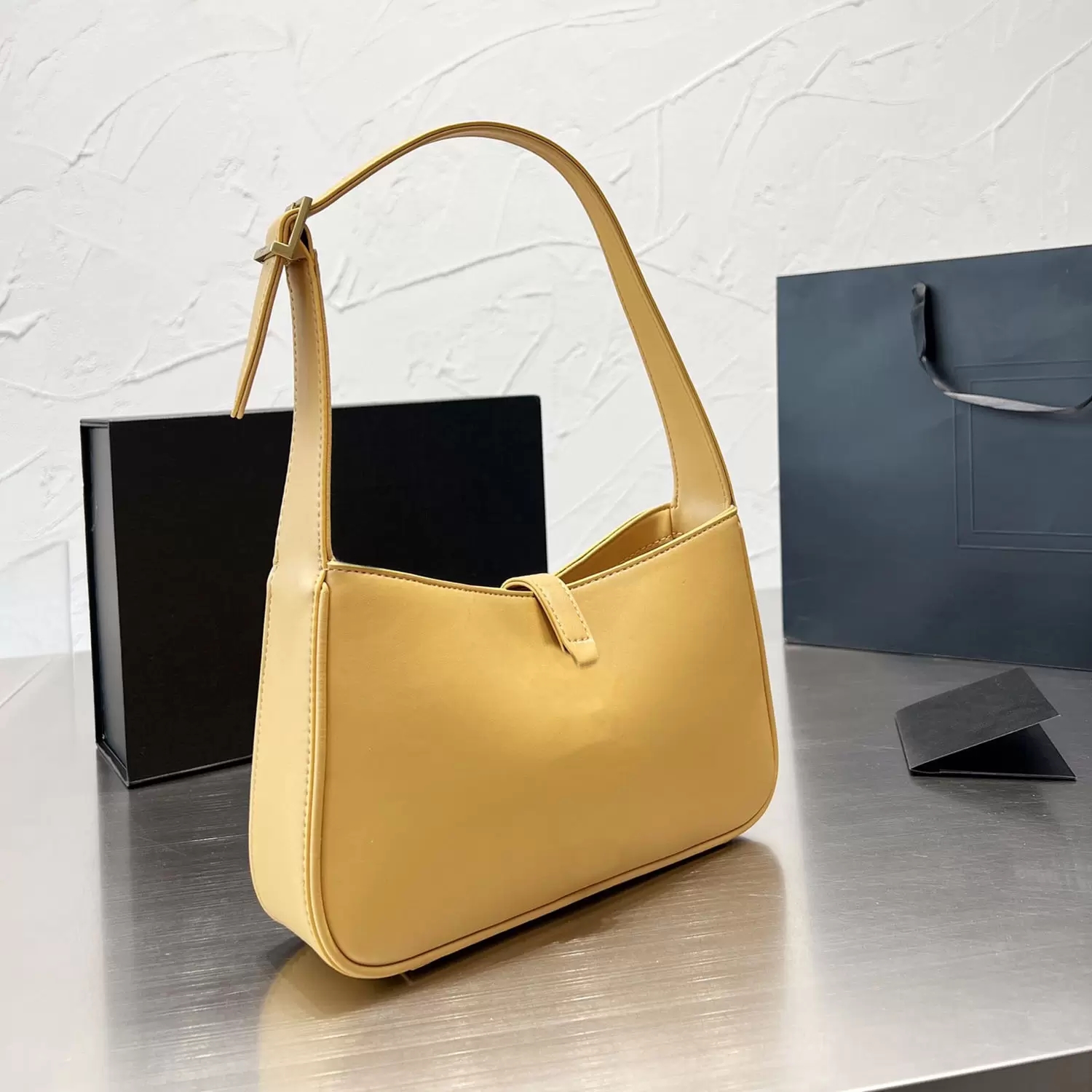 

Casual Women's Shoulder Bags 8 Colors Luxury High Quality Soft PU Material Adjustable Shoulder Strap Wallet Underarm Bag XB50051