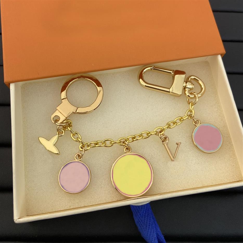 

Fashion Flower Desigers Keychain Charm Designer Key Rings For Mens And Women Jewelry Party Lovers Gift Keyring With Box New 220123259Q