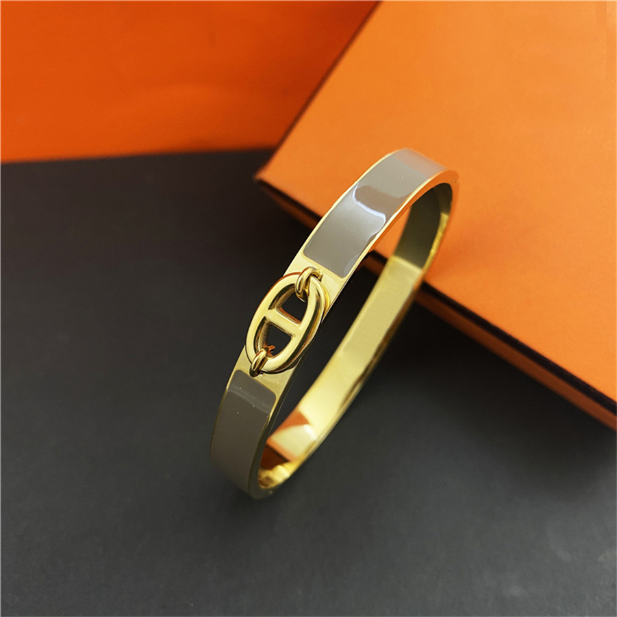 

Trend Personalised Bangle Bracelets Designer For Women Trendy Stainless Steel Men Bracelet Gold Charm Bracelet Christmas Gifts Couple Luxury Jewelry Prom Bangles