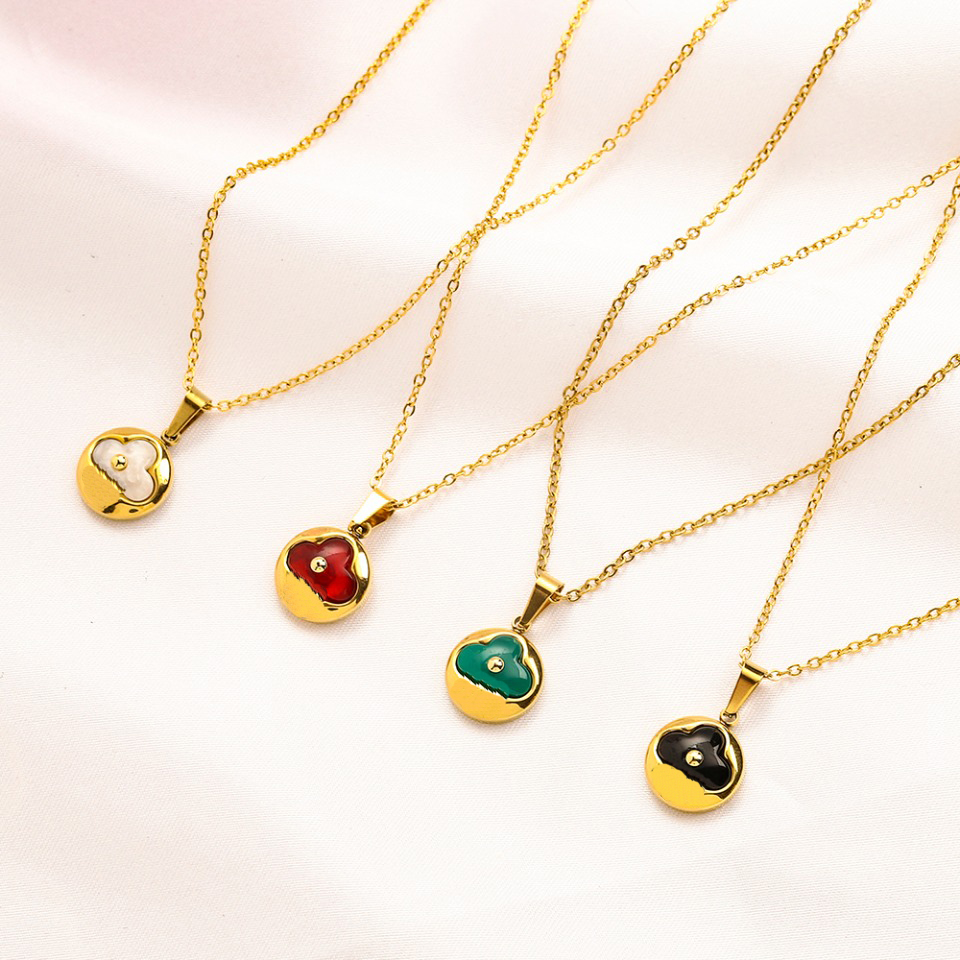 

Multi Color Designer Pendant Necklaces 18k Gold Plated Necklace Luxury Brand Flower Necklace Women Long Chain Premium Jewelry Accessories Couple With Box