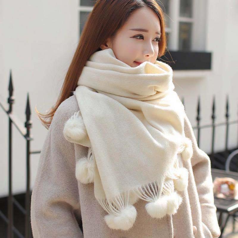 

Scarves Trendy Ladies Shawl Plush Ball Decoration Sweet Pure Color Long Scarf Elegant For Working