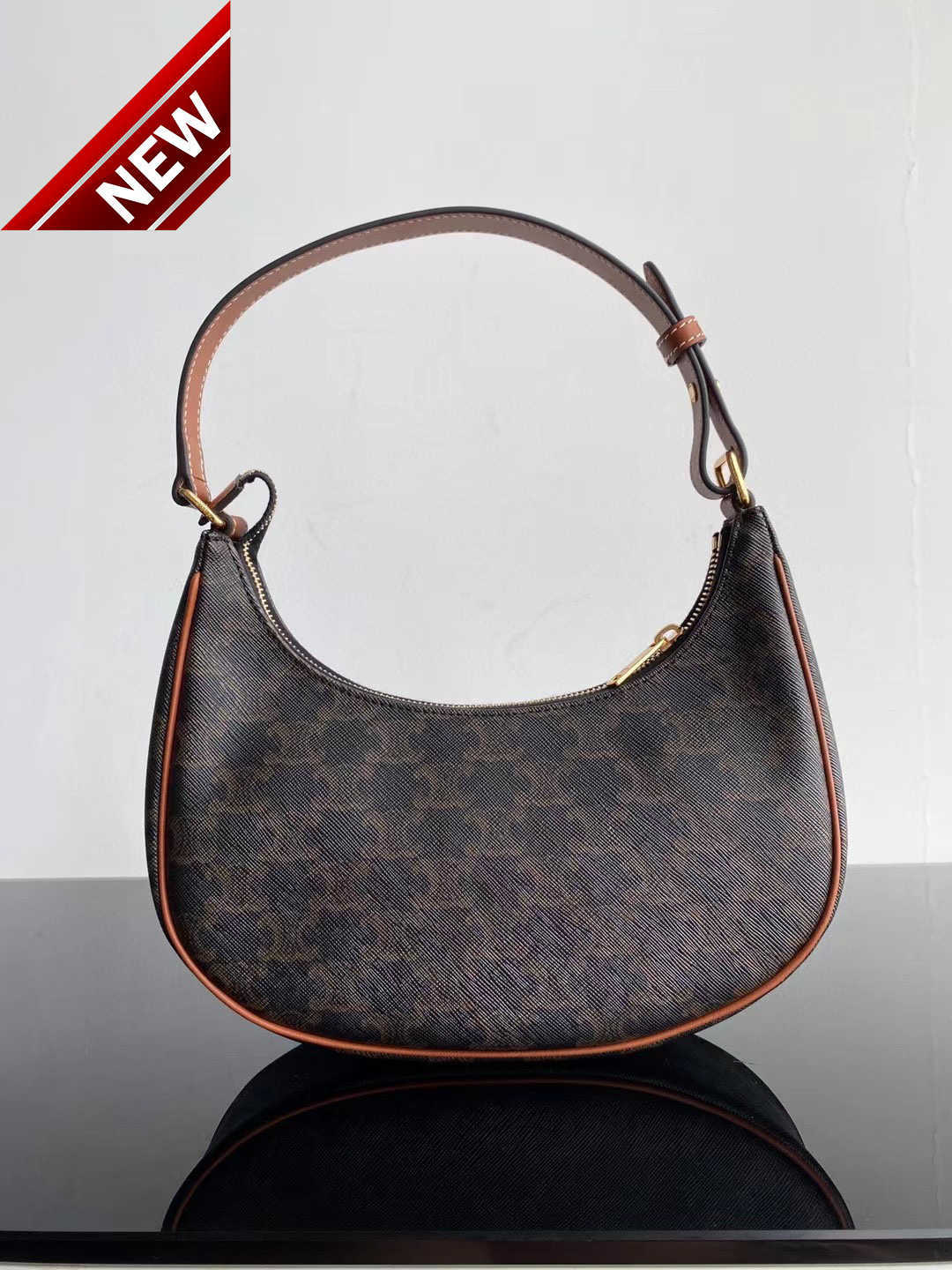 

Women's Designer Bags Lisa's Same Arc De Triomphe High-grade Leather Women's Old Flower Underarm Minority Design Semi-circular Crescent Factory Direct Sales, Reading