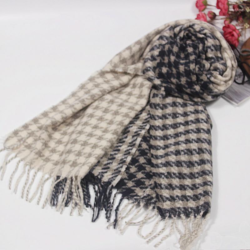 

Scarves 2022 Autumn Winter Scarf For Women Plaid Tassel Soft Wrap Casual Warm Shawls Foulard Femme Neck Bandana Cashmere