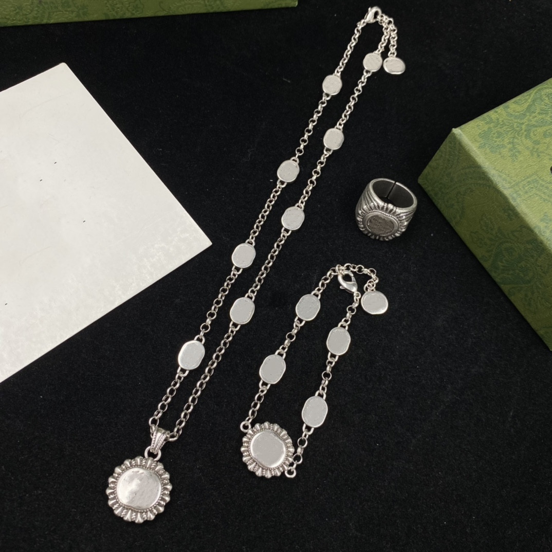 

Fashion Jade Bangle Plated Silver Bracelets for Woman Chain Necklace Brass Supply