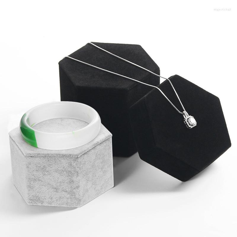 

Jewelry Pouches Portable Velvet Bracelet Ring Earring Necklace Display Cufflinks Organizer Watch Carrying Case Storage Box Showcase