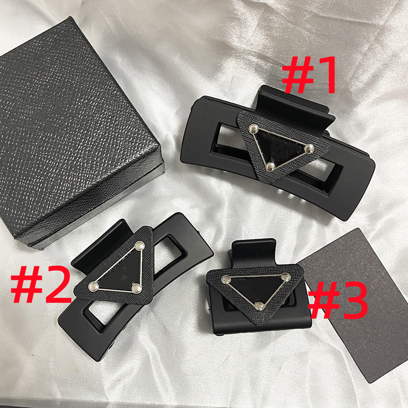 

Color Design Triangle Hairpin New Fashion Women Hairband Jewelry Supply, Black