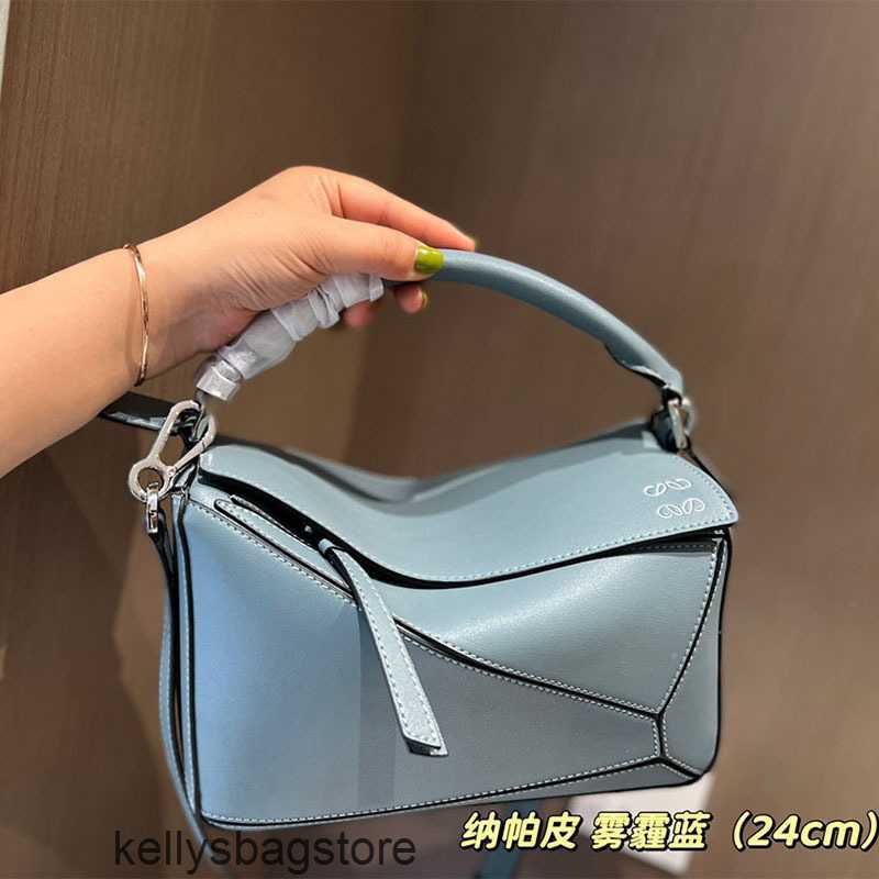

Handheld Sizes Fashion Messenger Designer Leather Loews Women's Bag Handbag Mini Puzzles Bags Handbags 2023 Khgo, Navy blue
