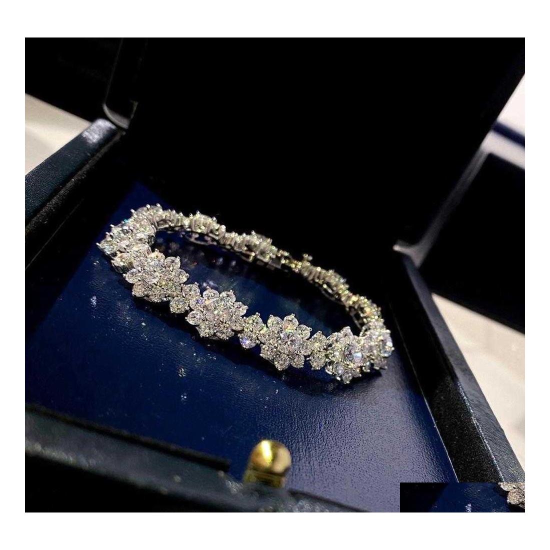 

Charm Bracelets Brand Pure 925 Sterling Sier Jewelry For Women Crystal Clover Bracelet Praty Wedding Cute Sunflower Drop Delivery Bra Dh84G