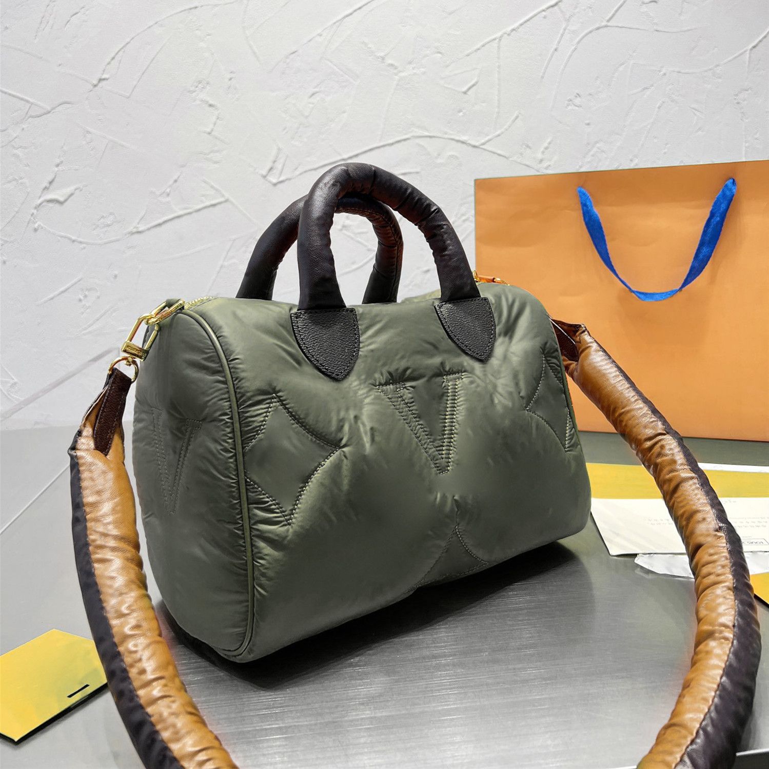 

Pillow Luxurys Embroidery Handbags Mens Womens Feather Winter Shopping Bags Fashion Shoulder Bag Large Capacity Totes, Select color