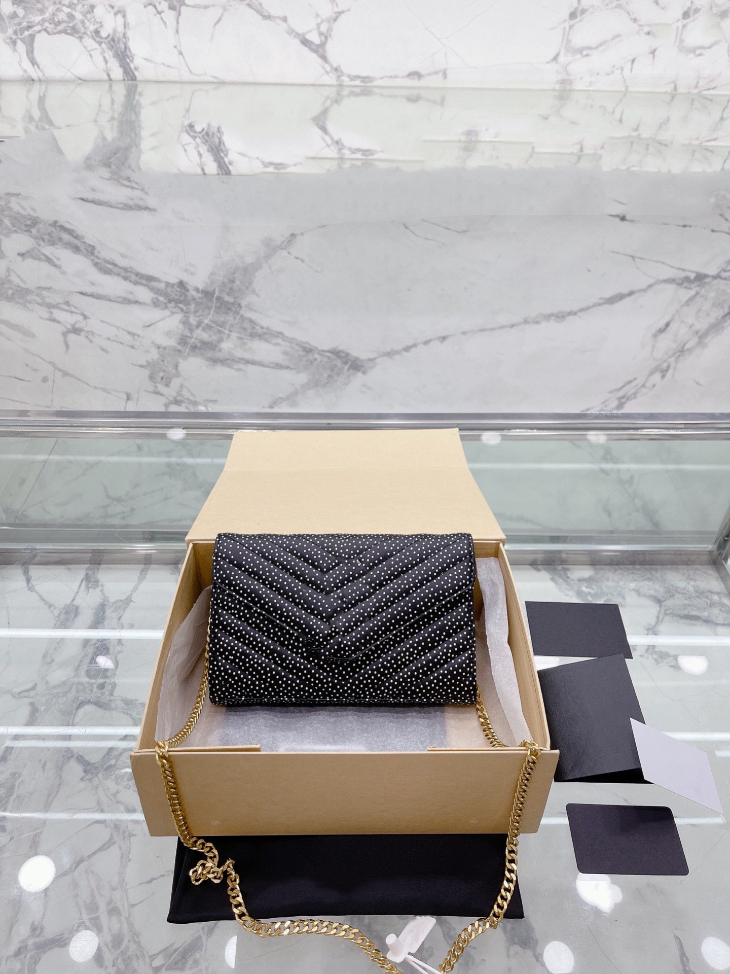 

5A Qualitys Luxurys Designers fashion bags shoulder Luxury with letters canvas Wholesale Purses metal chain, Black