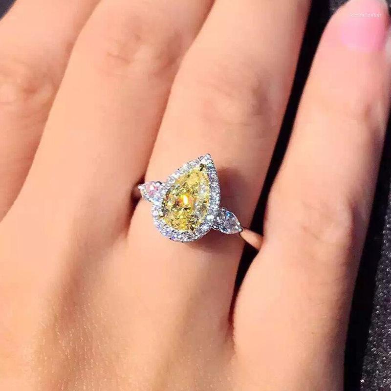 

Wedding Rings Charm Silver Color Ring Geometric Crystal Water Drop Engagement Vintage Female Yellow Zircon Stone For Women