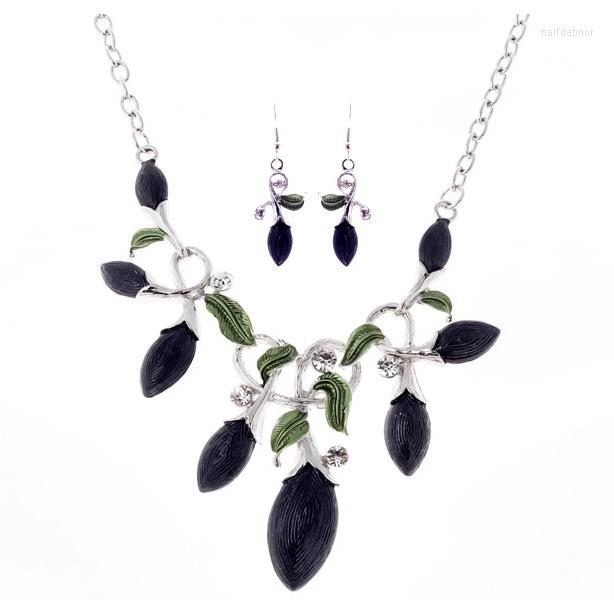 

Necklace Earrings Set Enamel Necklaces Rhinestones Leaves And Women's Fashion Jewelry Wholesale Party Gift A867, Picture shown