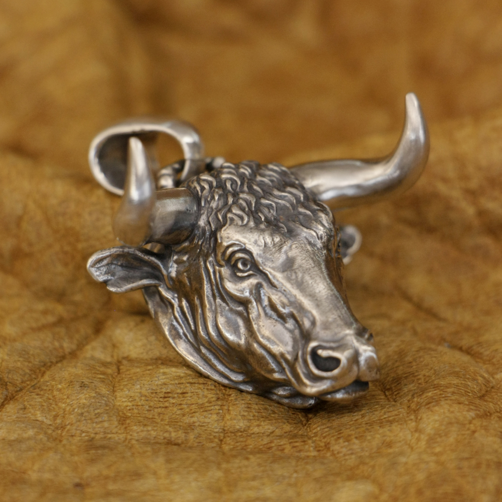 

LINSION 925 Sterling Silver Buffalo Pendant Biker Punk Wild ox Jewelry TA395