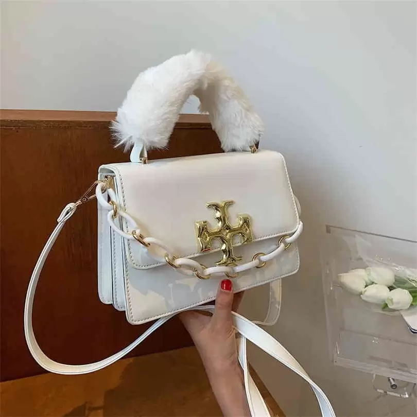 

Cheap Purses 70% Off 2022 new hand bag shoulder slant span female chain hardware small square bag generous foreign style fashion, Black