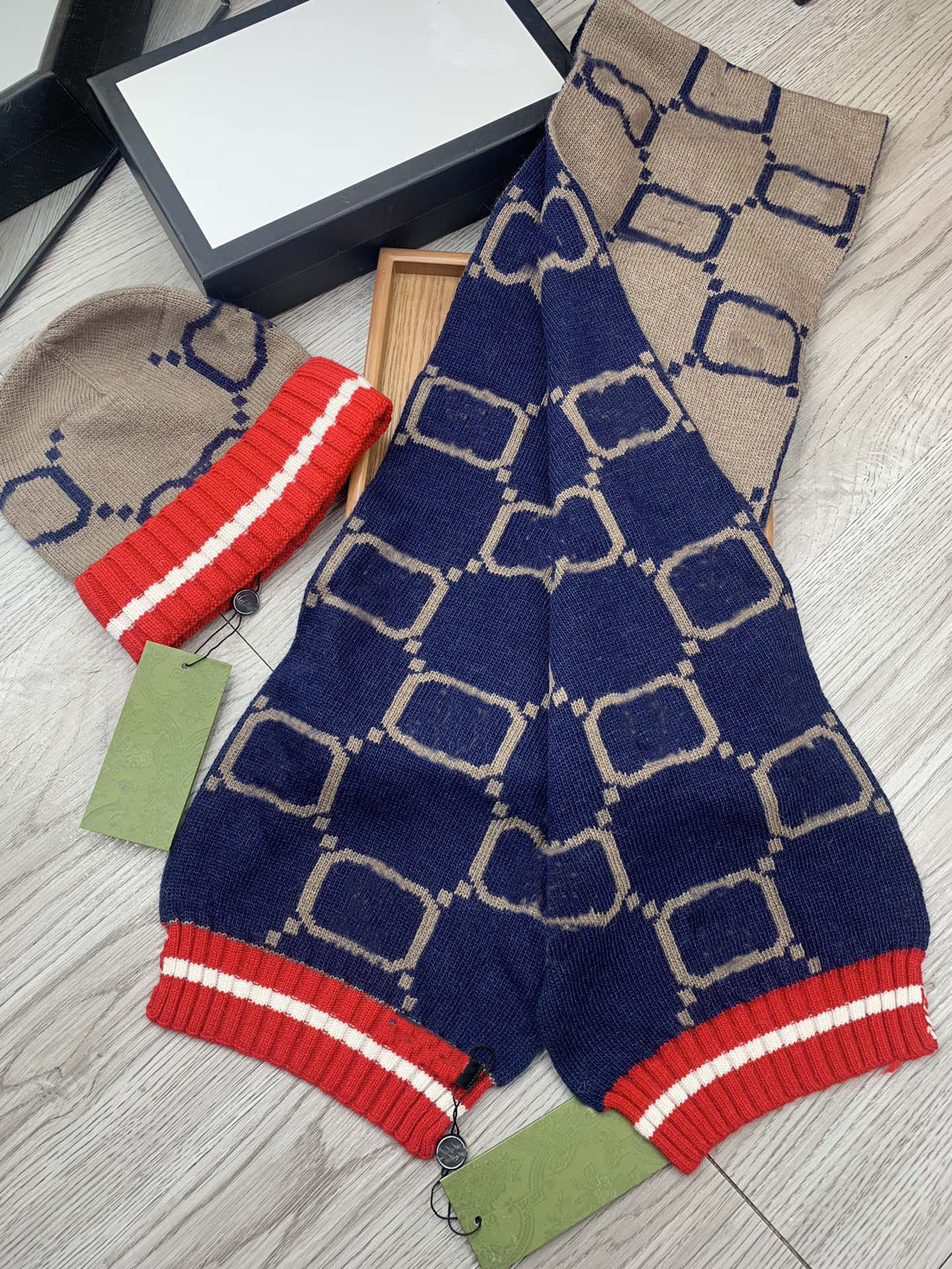 

Fashion men and women scarves cashmere fall winter beautiful generous Shawl