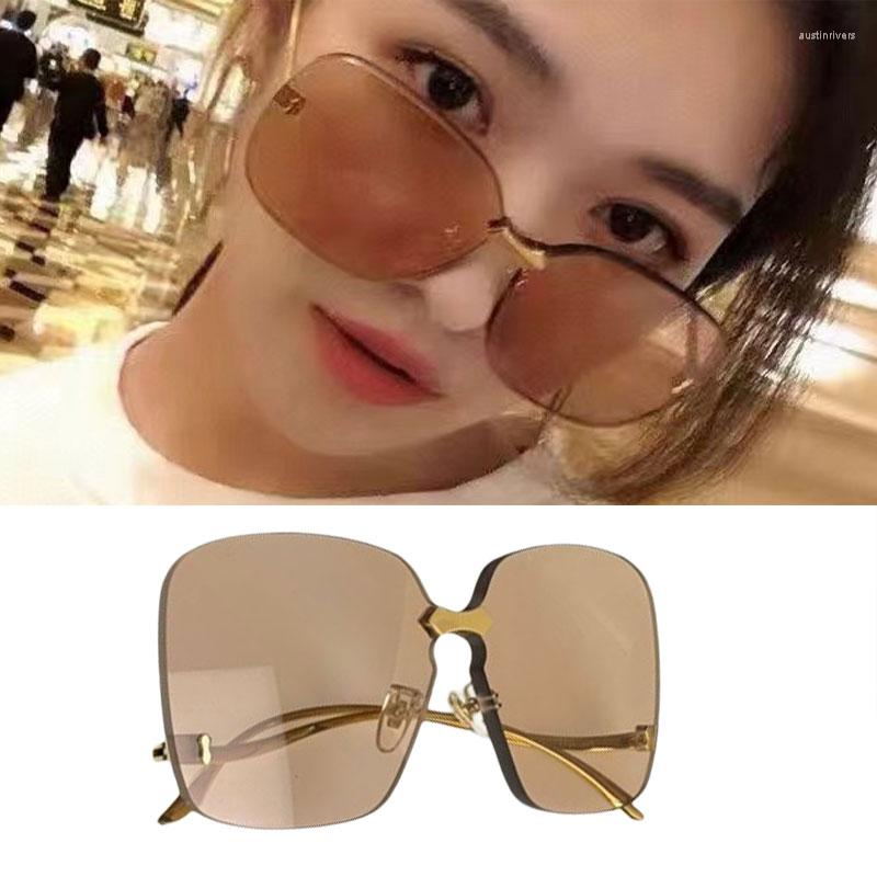 

Sunglasses 2022Oversized Square Frame Attract Eyeballs Women Sun Glasses European Fashion UV400 Eyew