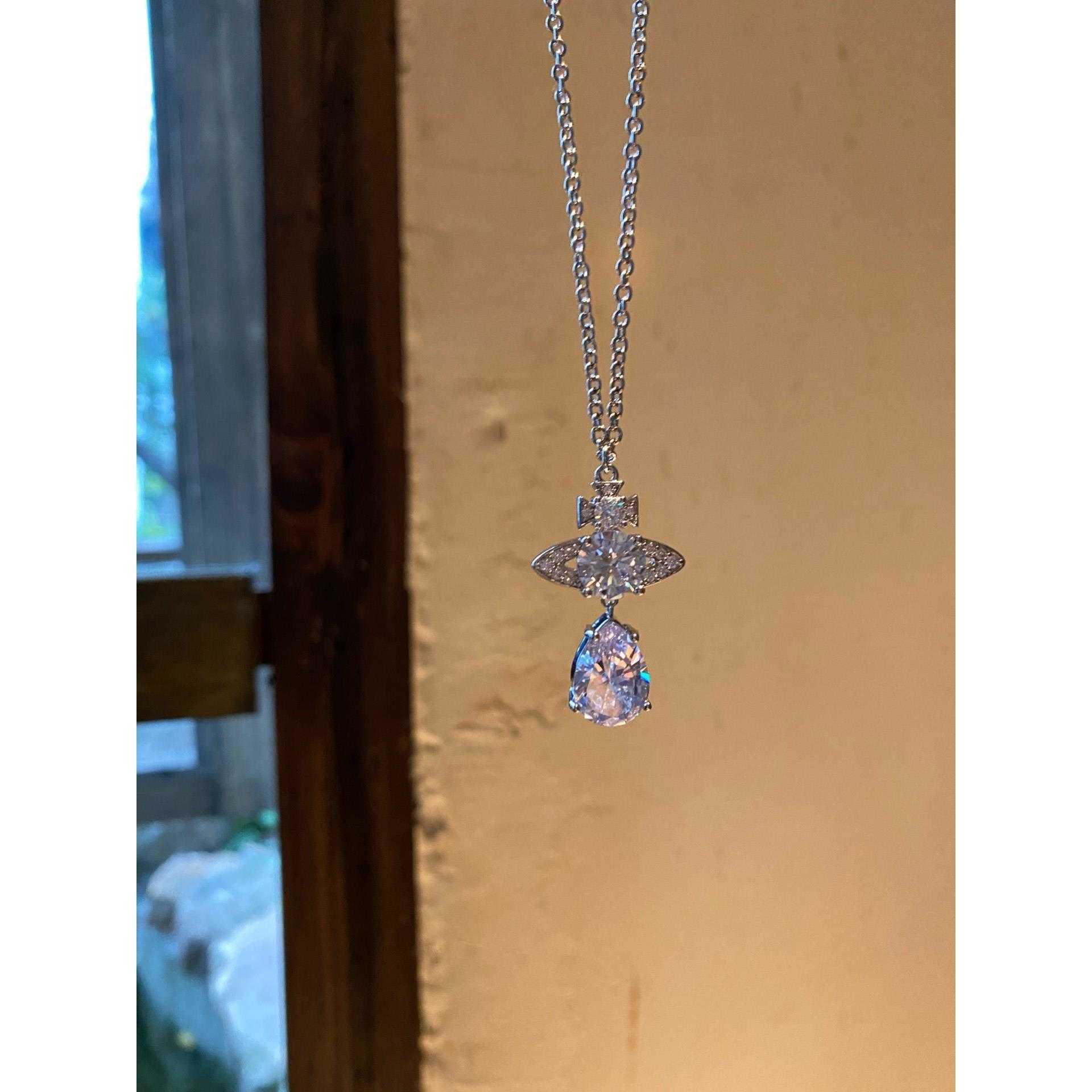 

Designer vivina necklace flash love Queen Mother Christmas Saturn necklace