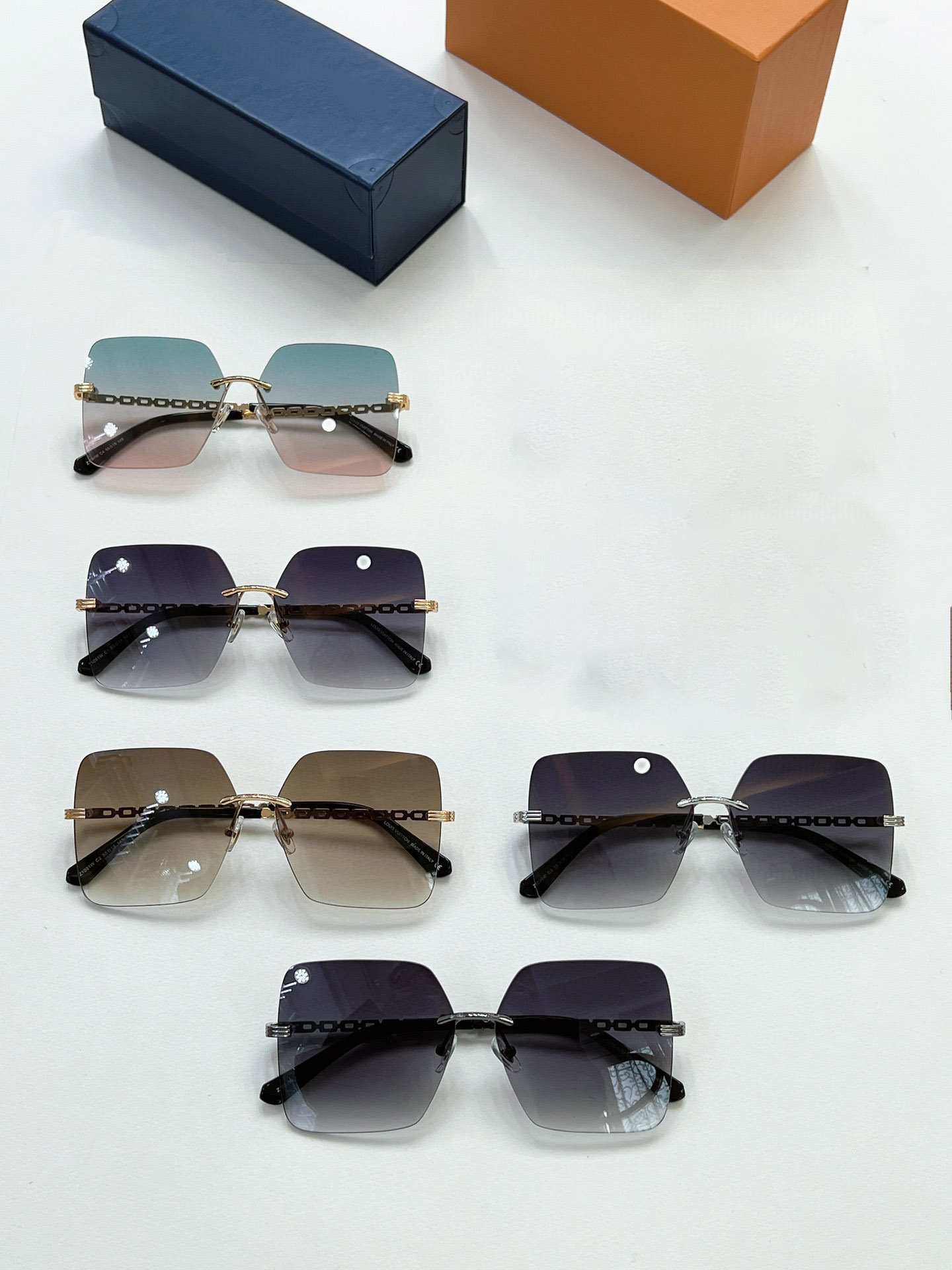 

Men Sunglasses For Women Latest Selling Fashion Sun Glasses Mens Sunglass Gafas De Sol Glass UV400 Lens With Random Matching Z1091W