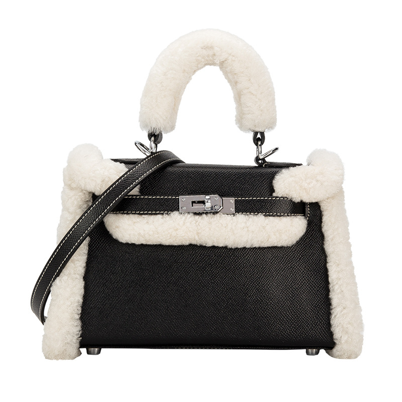 

Evening Bags Designer Hobo Wrist Bag Half Moon Zip Fastening Vintage Bottom Golden Metal Letter Luxurys Cross Body Womens Clutc, Brown