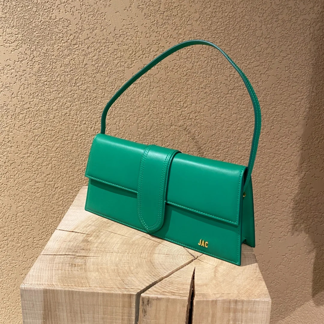 

Luxurys jacquems Le Bambino Designer womens mens clutch Classic Shoulder Bag baguette Leather envelope totes fashion Crossbody city flap metal sign sling vintage, Pink