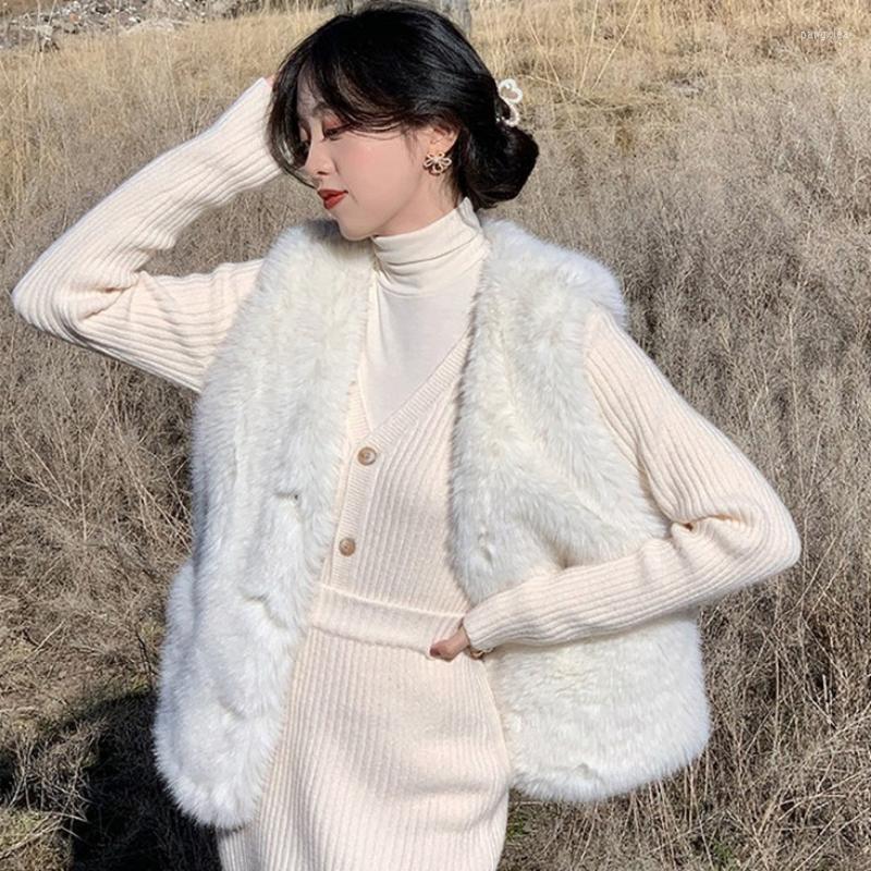 

Women' Vests Vintage Elegant Faux Fur Jacket V Neck Single Breasted Gentle Sleeveless Jackets Furry Plush Vest Coat Autumn Winter Coats, Black