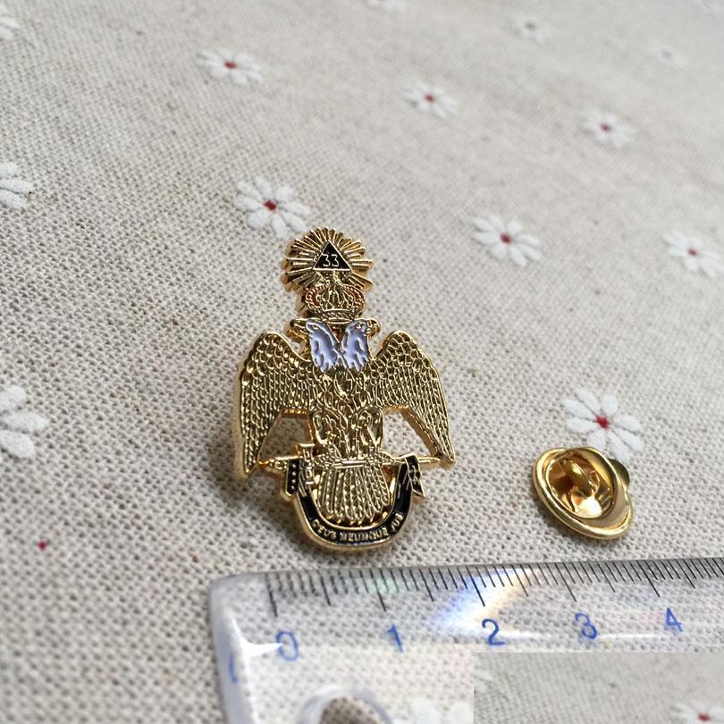 

Pins Brooches 10Pcs/Lot Masonry Brooches And Pins Masonic Lapel Pin Gold Plated Quality Deus Meumque Jus 33Rd Crown Owl Badge H014 Dhls8