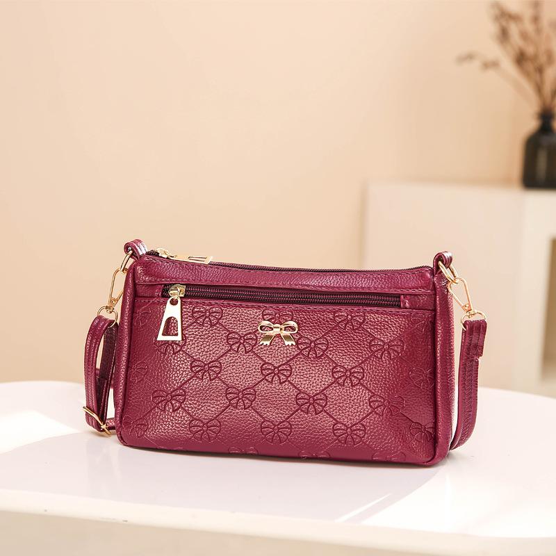 

23 Year New Women's Shoulder Bag Butterfly Hardware Pattern Fashion Versatile Large Capacity, Red