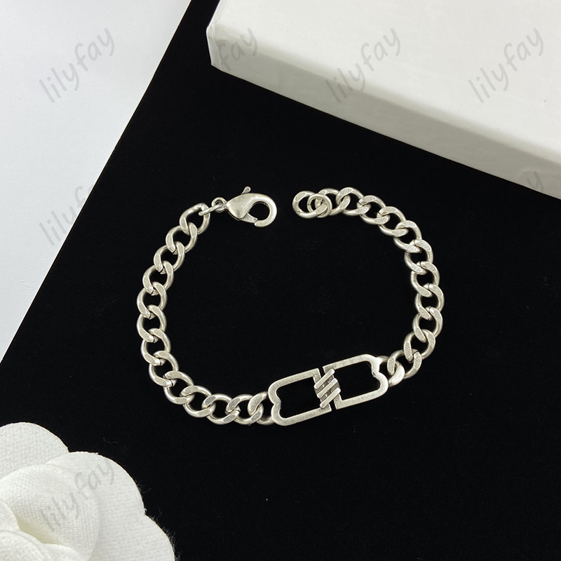 

Luxury Hollow Ring Womens Designer Jewelry Sets Charming Silver Love Bracelet Fashion B Letters Stud Sparkle Earrings 925 Silver Bangle Top