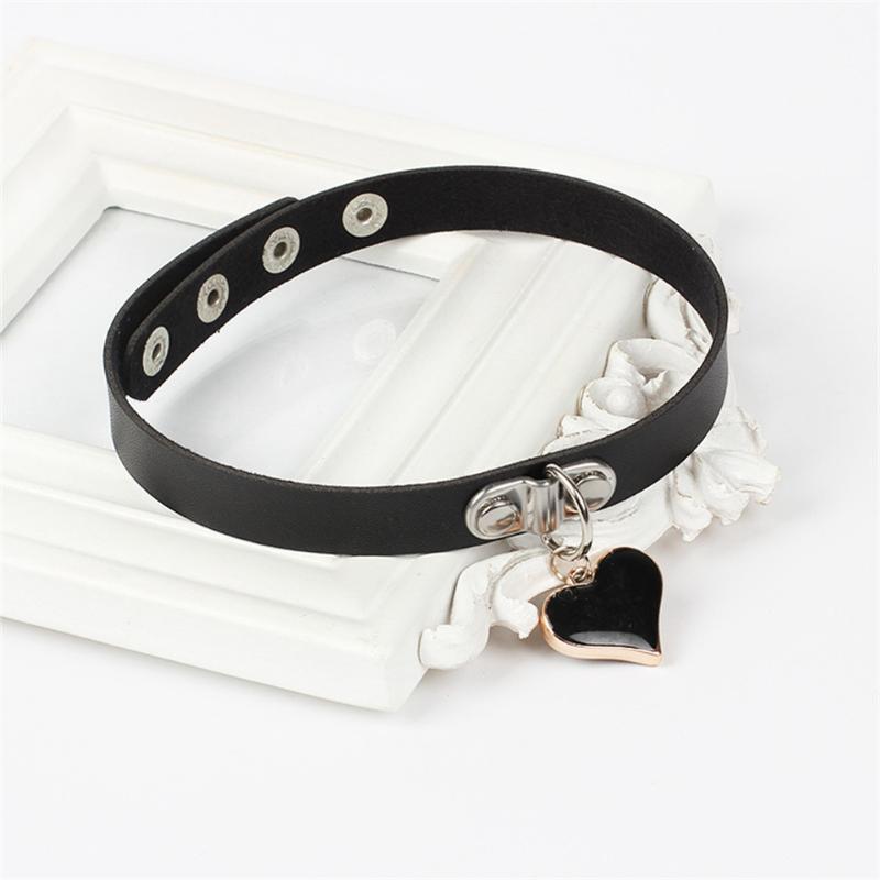

Choker Chokers Vintage Gothic Necklaces Punk Personalized Velvet Lace Neck Fashion Moon Star Bat Sexy Jewelry GiftChokers